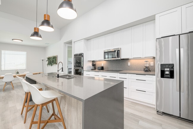 Building Photo - 3432 SW 8th St