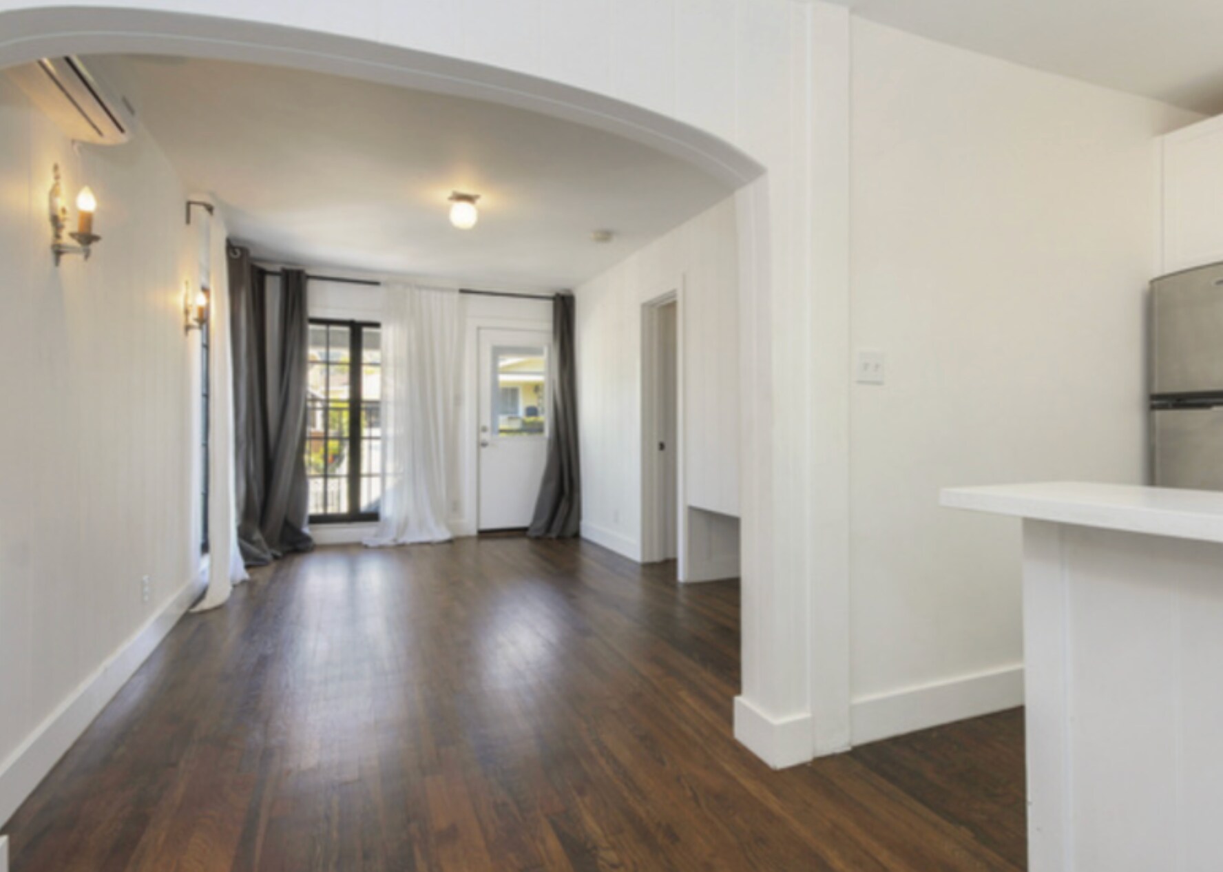 Building Photo - 409 Wheeling Way