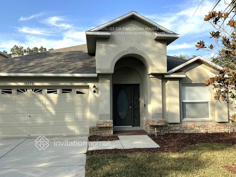 Building Photo - 11227 Lake Lanier Dr