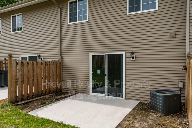 Building Photo - 4412 Pepper Dr
