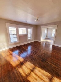 Building Photo - 424 Poplar St
