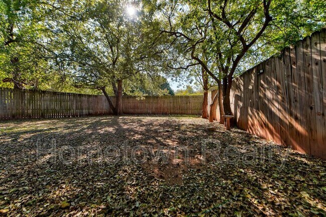 Building Photo - 2200 Downing St