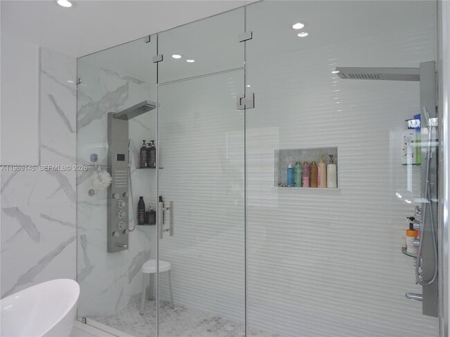 Building Photo - 15220 SW 49th St