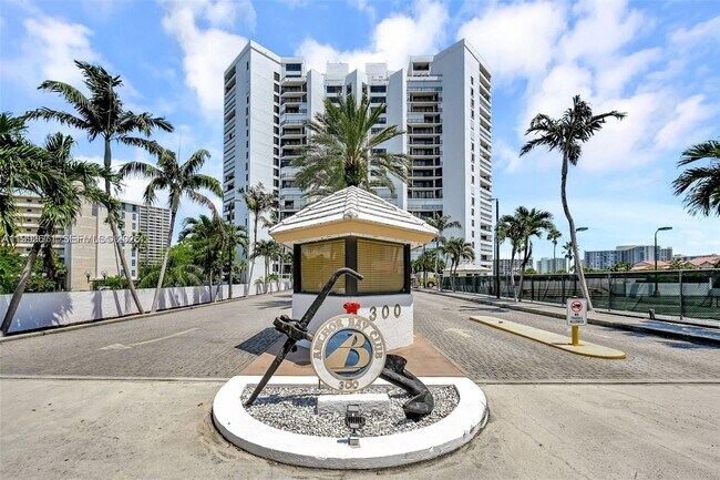 Building Photo - 300 Three Islands Boulevard