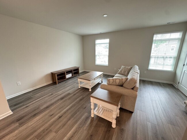 Building Photo - Lovely Colvard Farms Townhouse