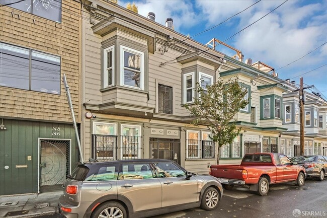 Building Photo - 144 Langton St