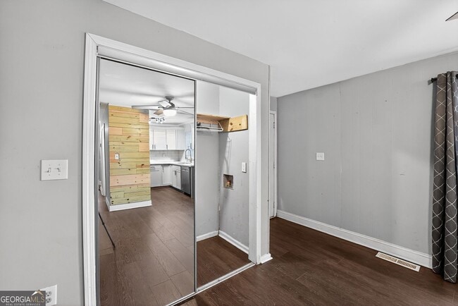 Building Photo - 1068 Rebel Forest Dr SE