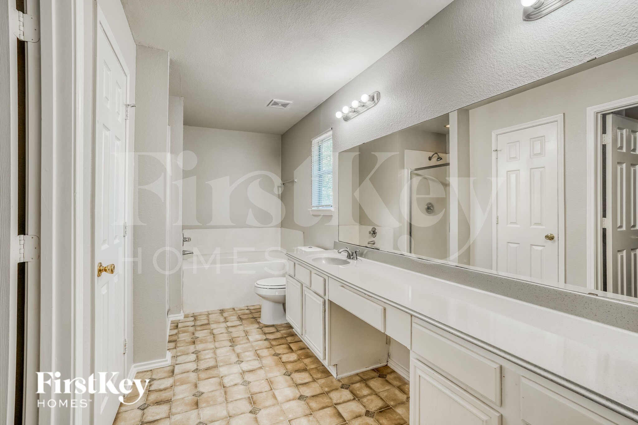 Building Photo - 9342 Bowmore Ct