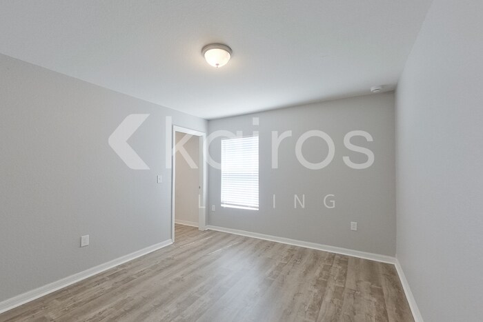 Building Photo - 2227 NW 11th Ct