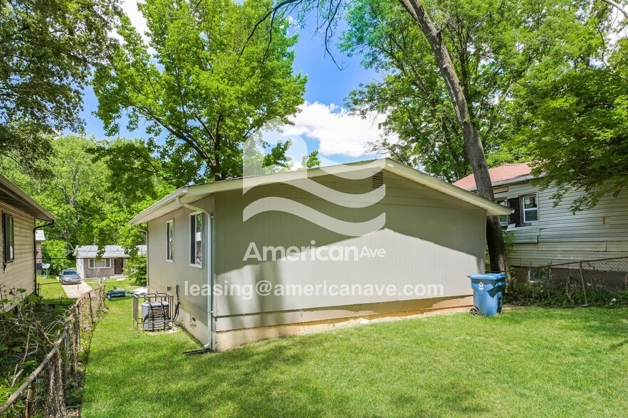 Building Photo - 7564 Blanding Dr
