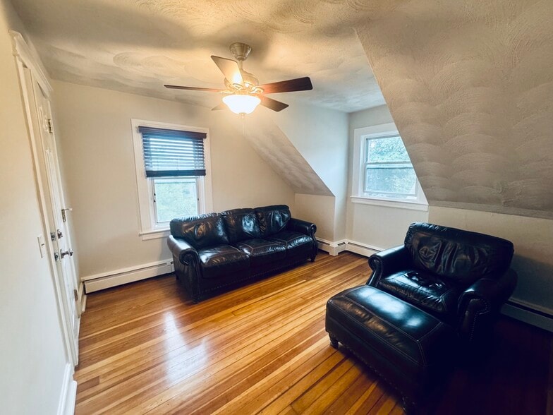 Building Photo - 50 Pinehurst Ave