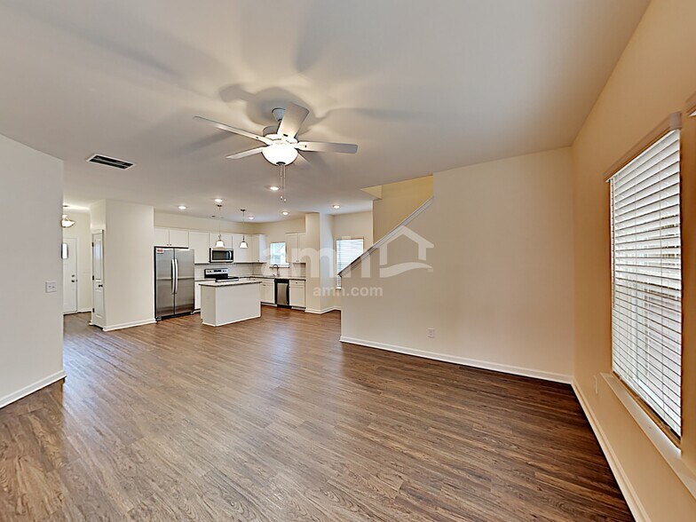 Building Photo - 148 Landsdown Xing