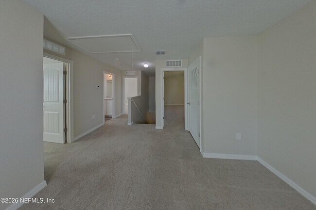 Building Photo - 73 Bruce Ln