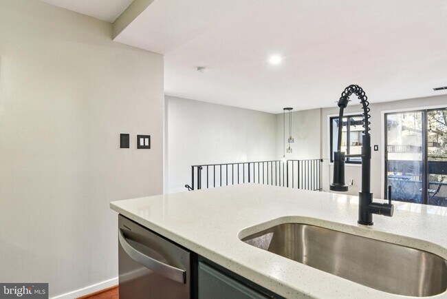 Building Photo - 9717 Hellingly Pl