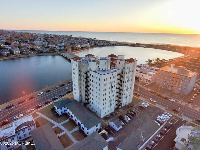 Building Photo - 400 Deal Lake Dr