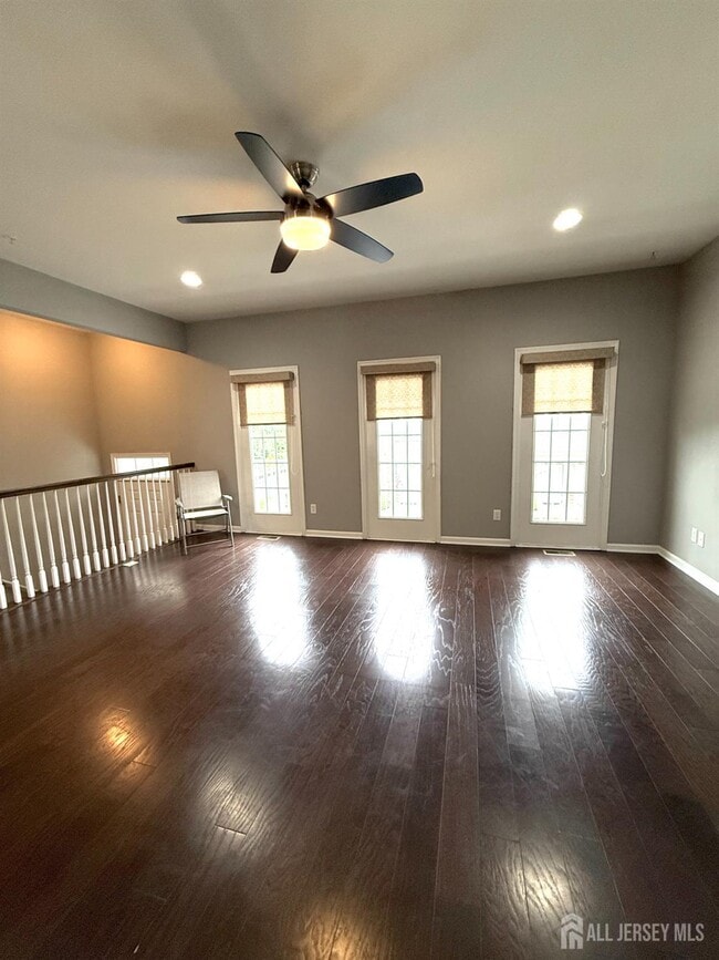 Building Photo - 1305 Hudson Cir