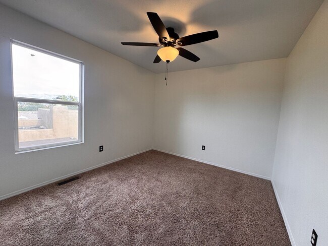 Building Photo - 6300 Verdi Way NW