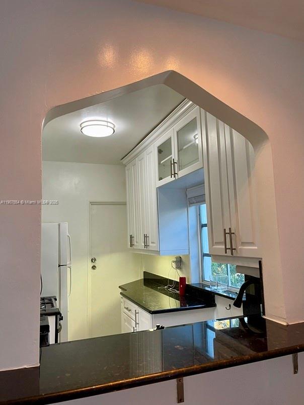 Building Photo - 750 Española Wy