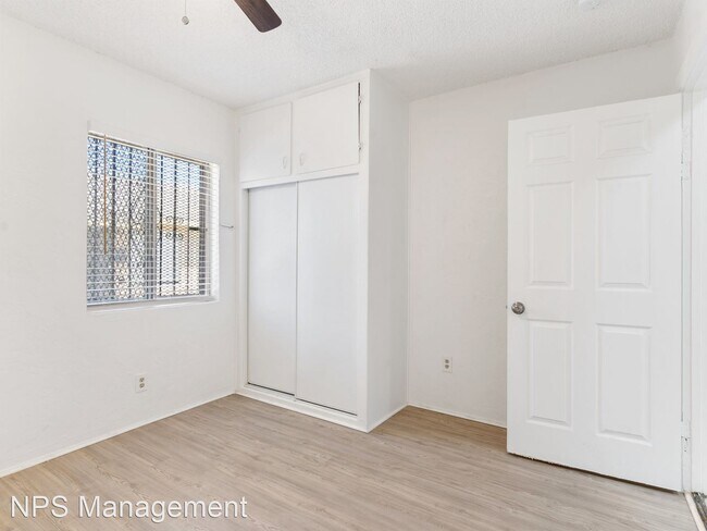 Building Photo - 3 br, 1 bath Apartment - 409 South Harris ...