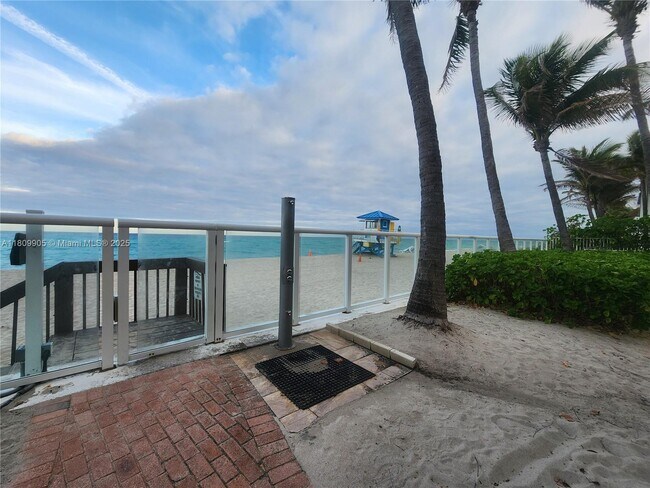 Building Photo - 3000 S Ocean Dr