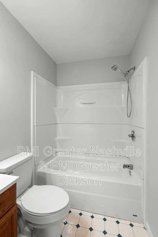 Building Photo - 8119 Vaughn Cir