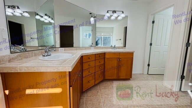 Building Photo - Fabulous 3-Bedroom Home in Popular Verdera Neighborhood in Mill Creek!!