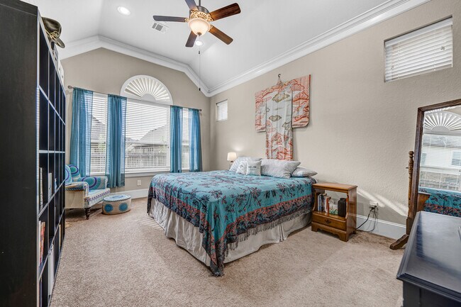 Building Photo - 2603 Hailes Ct