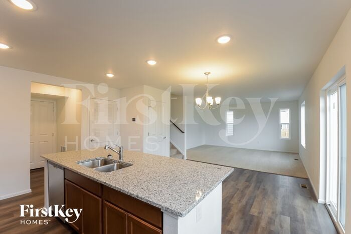 Building Photo - 10201 Luneth Dr