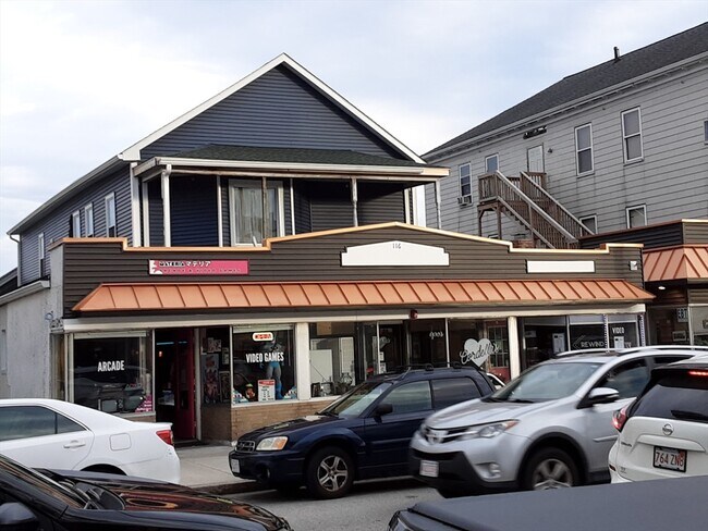 Building Photo - 116 June St