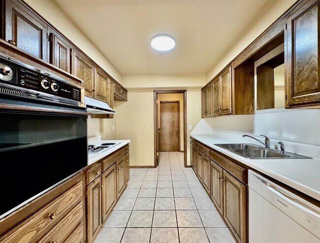 Building Photo - 415 Timberwind Rd