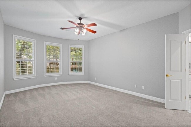 Building Photo - 6925 Larue Belle Cove