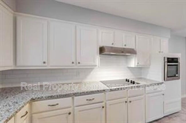 Building Photo - 14724 Overview Dr