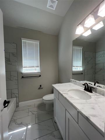 Building Photo - 249 Lillian Ln