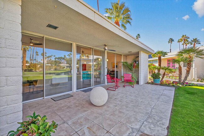 Building Photo - 76790 Lark Dr