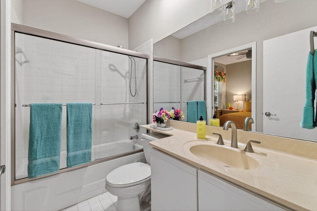 Building Photo - 2074 Mainsail Cir