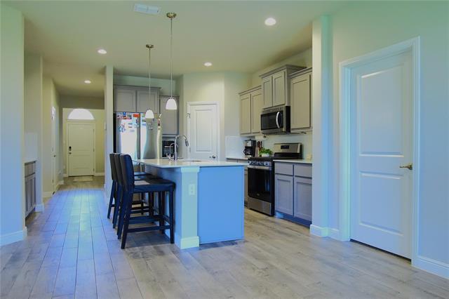 Building Photo - 15813 Caballero Dr