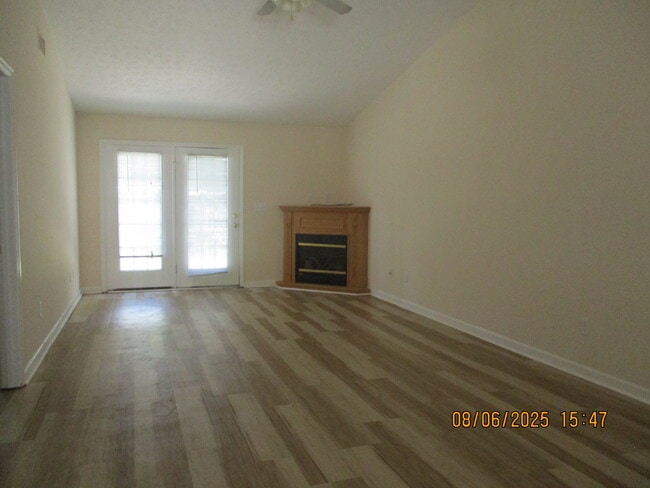 Building Photo - 125 Clara Jean Ct
