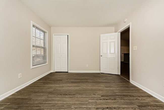 Building Photo - 7022 S Nottingham Rd