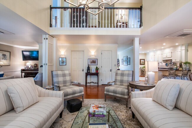Building Photo - Immaculate Snee Farm Townhome for Rent!