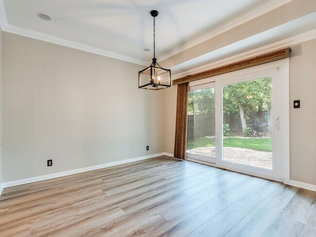 Building Photo - 808 Timber Trail