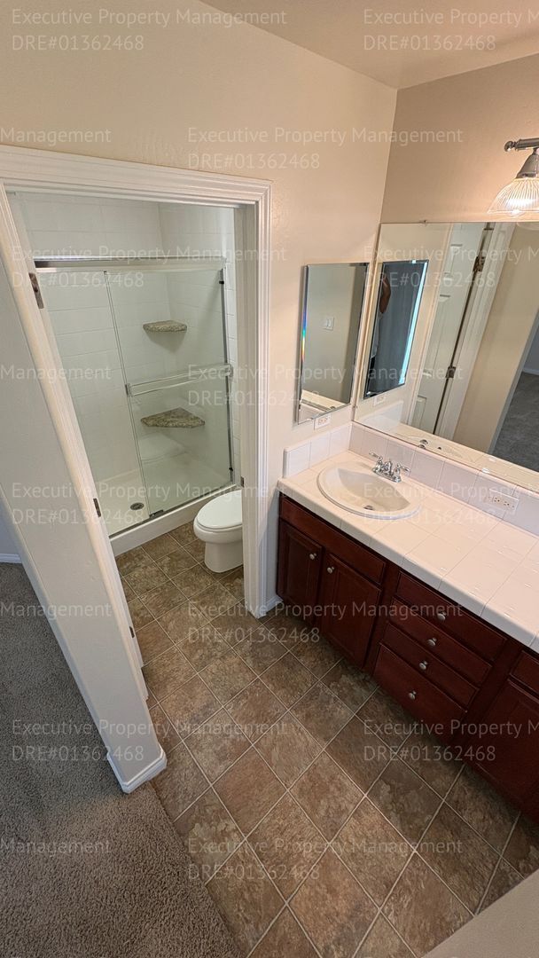 Building Photo - Spacious 4 bedroom 2 bathroom home located in the Ashton Falls community *Move In Special*