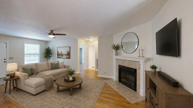 Building Photo - Spacious 3 Bedroom Home in Ashland City!