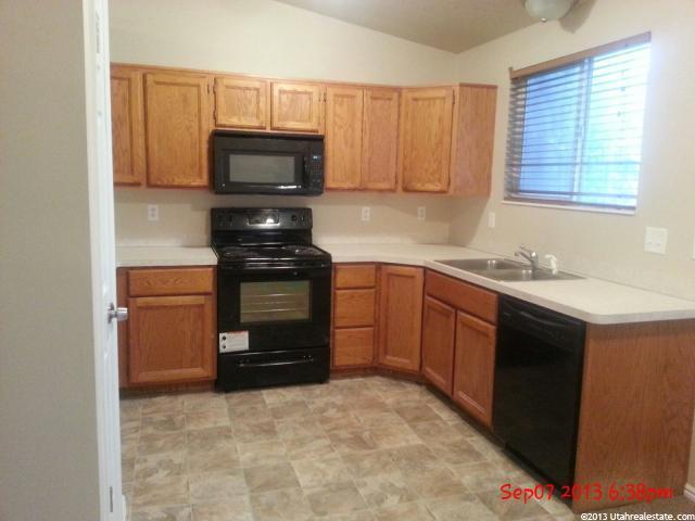 Building Photo - 1524 W 200 S