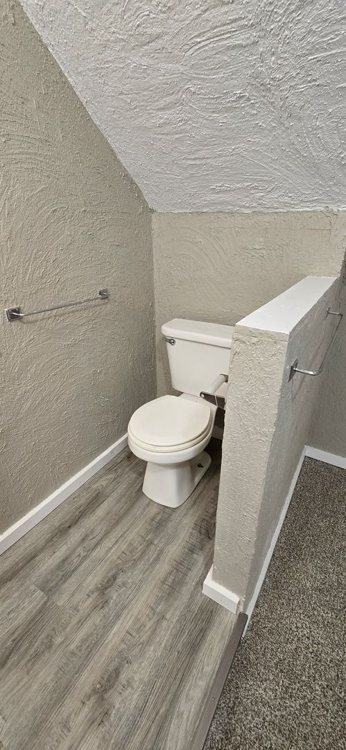 Building Photo - Freshly Updated Interior! 2 Bed 1.5 Bath Home - Alexandria IN