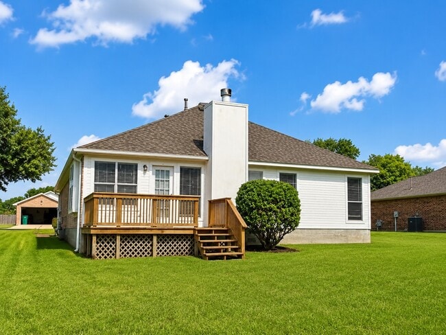 Building Photo - 6858 Stillwater Dr