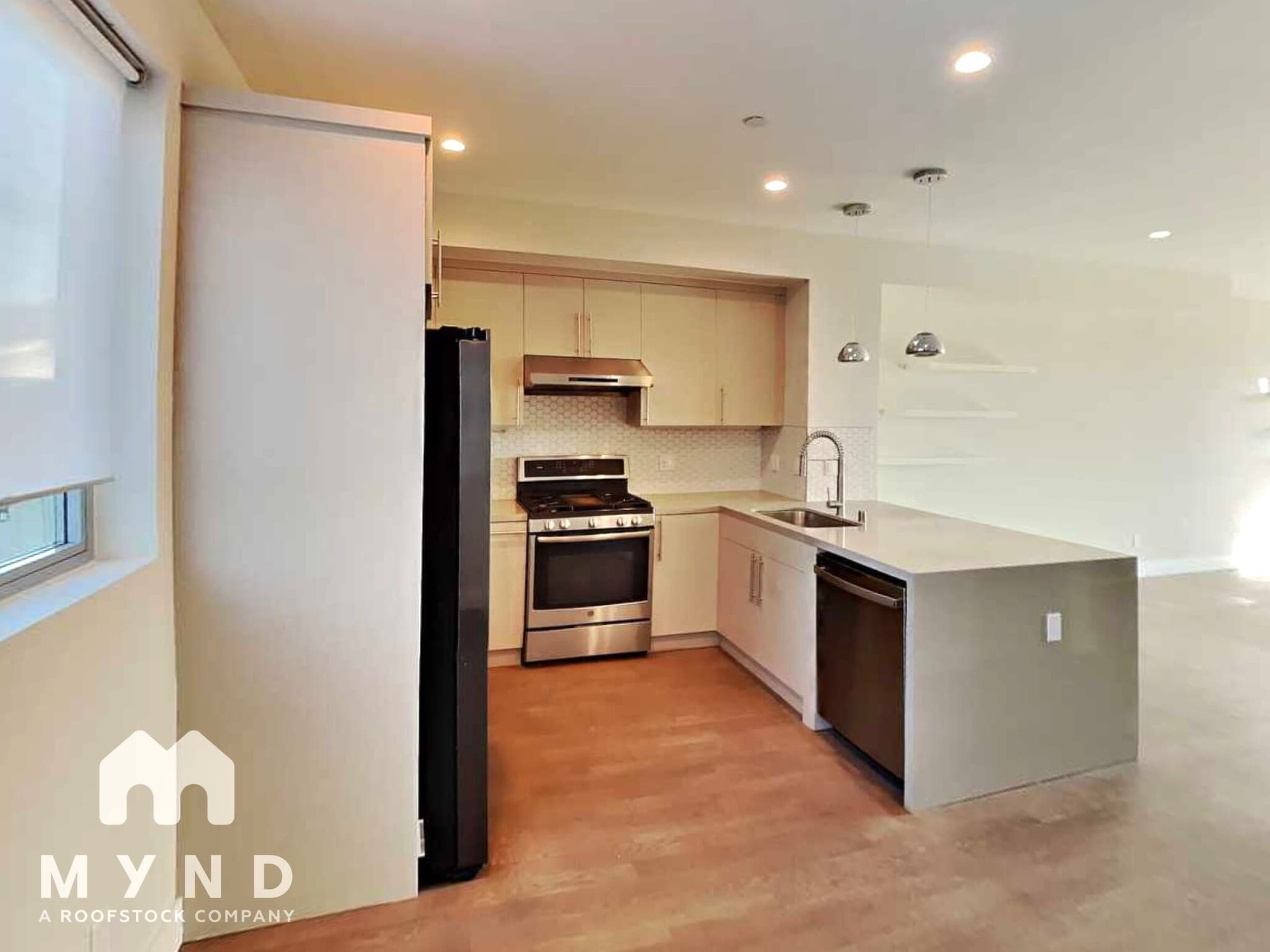 Building Photo - 3103 35th Ave