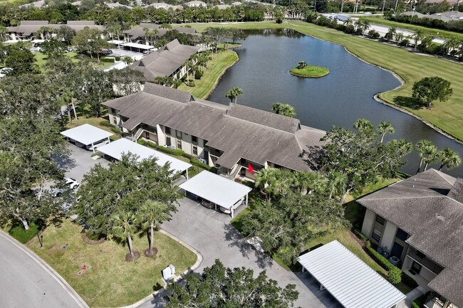 Building Photo - 33 Plantation Dr