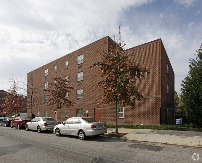 Building Photo - Simpson Mid-Town