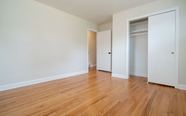 Building Photo - Single Family in Durham- Available Now