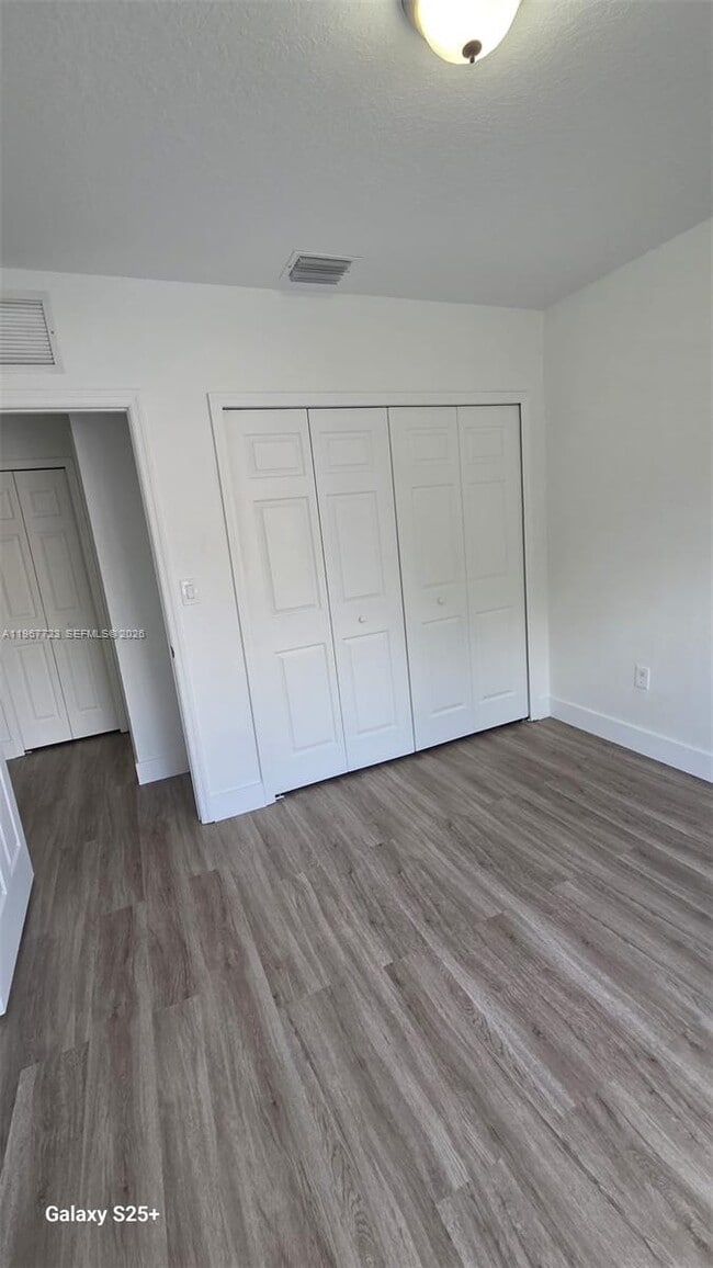 Building Photo - 840 SW 6th Pl